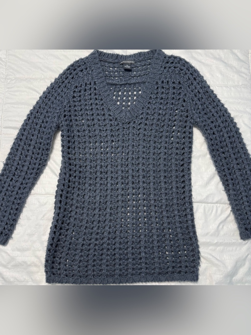 Chelsea & Theodore Open-Knit V-Neck Sweater - Slate Blue